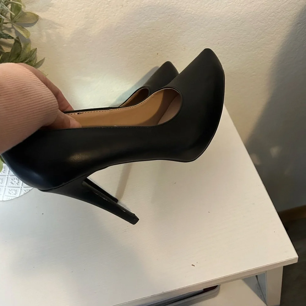 New BCBGeneration Women's Penni Platform In Black Size 8